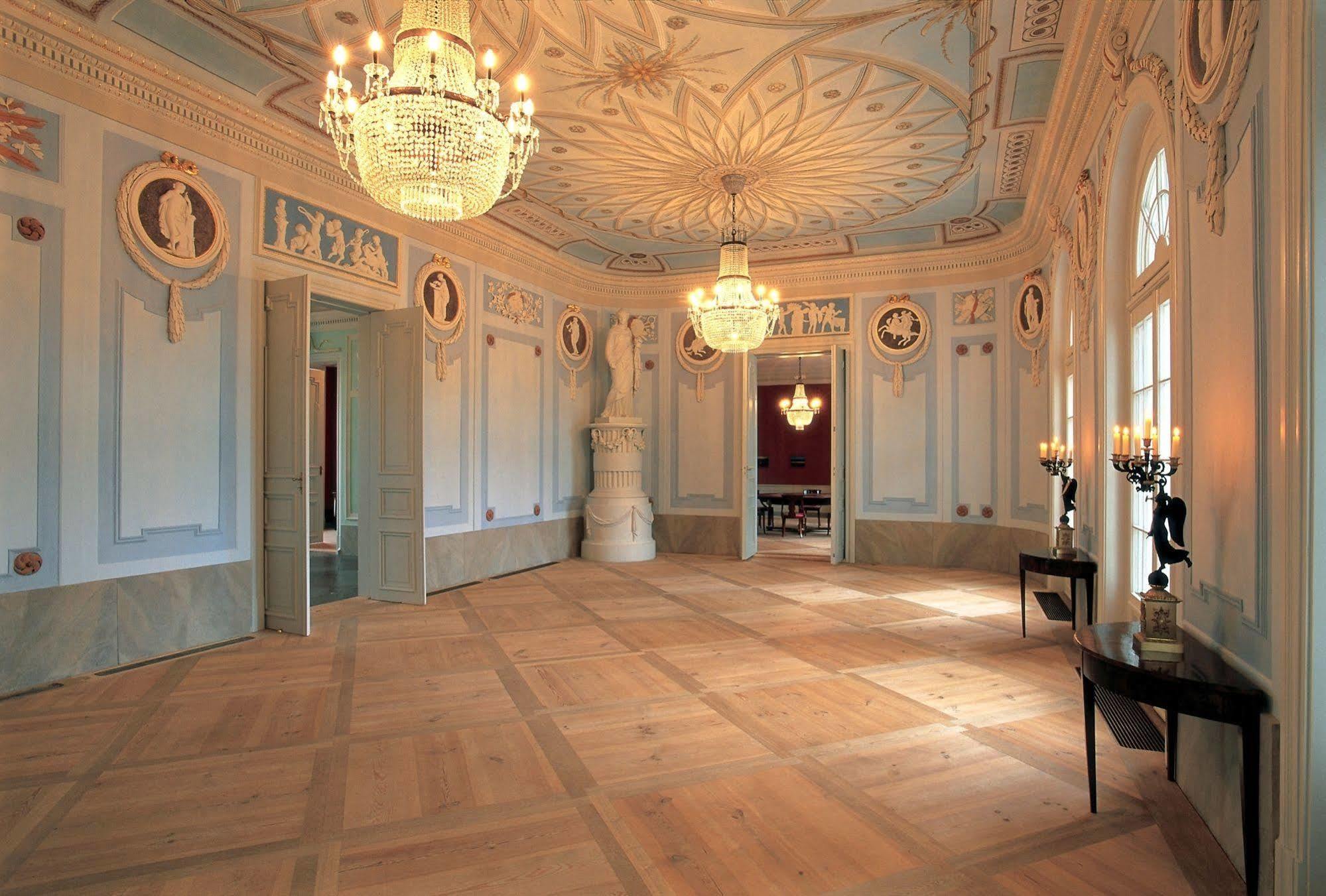 Hotel Schloss Neuhardenberg Interior photo